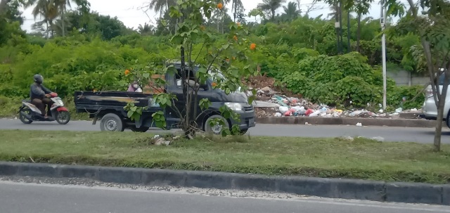 Sampah Menumpuk, DLHK Pekanbaru: Pihak Ketiga Terlambat Angkut
